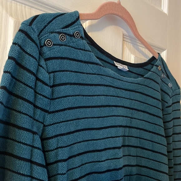 Croft and barrow 3/4 sleeve medium weight top (4) - Picture 2 of 6